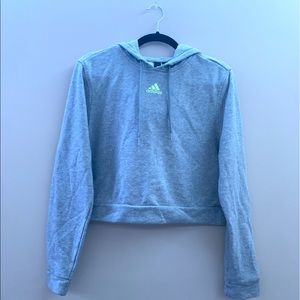 a thick crop top